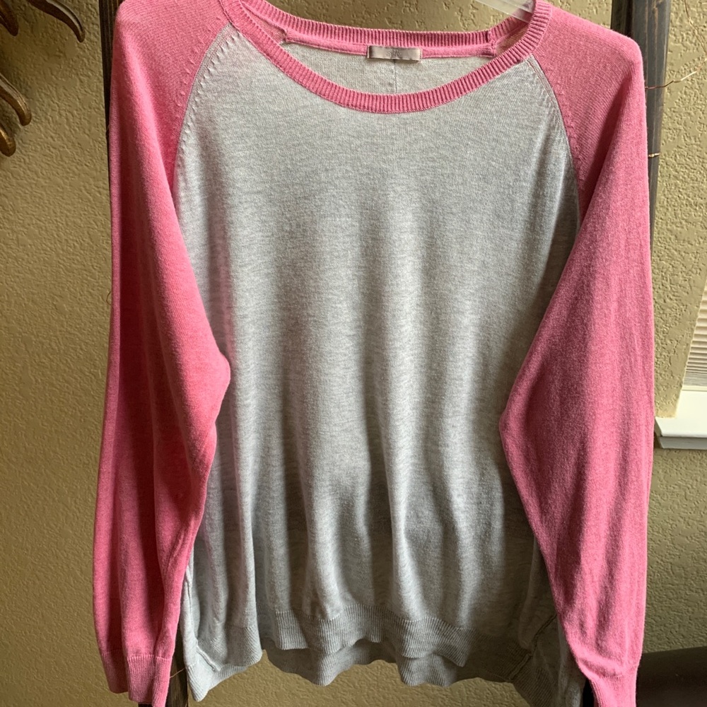 H&M Gray Sweater w/Pink sleeves